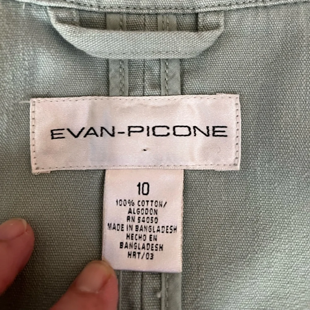 New Evan-Picone Heritage green 100% cotton  polished casual button jacket. 10.
